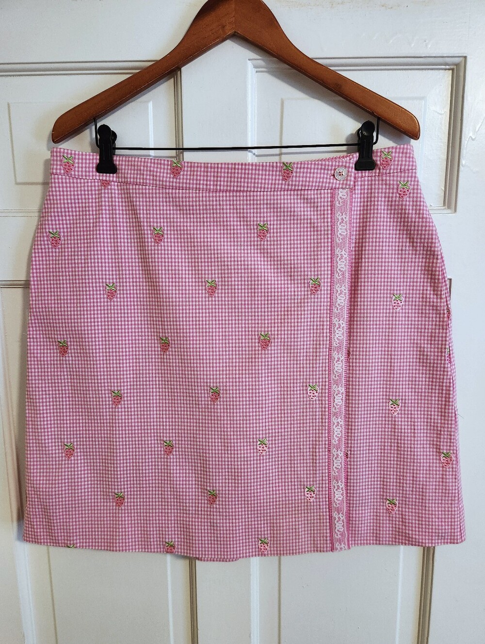 🍓VTG/RARE Lilly Pulitzer🍓 - Pink/White Gingham Strawberry Stretch Skort